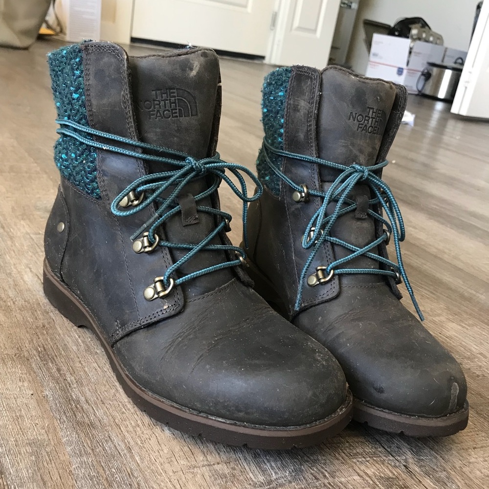 NORTH FACE Ballard boot size 7.5 (women’s)